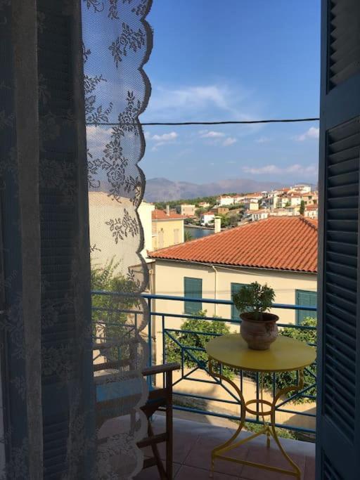 Areti'S Captain'S House With Private Terrace Γαλαξίδι Εξωτερικό φωτογραφία